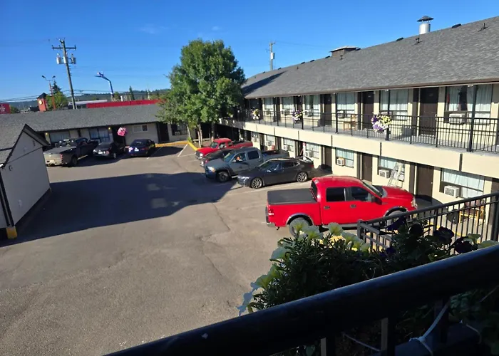 Camelot Court Motel Prince George