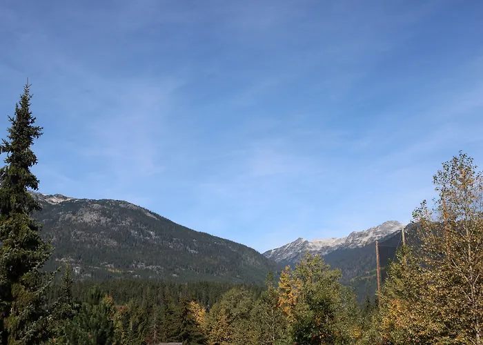 Tantalus Resort Lodge Whistler
