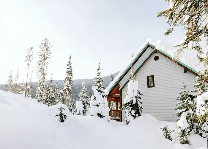 Emerald Lake Lodge Field