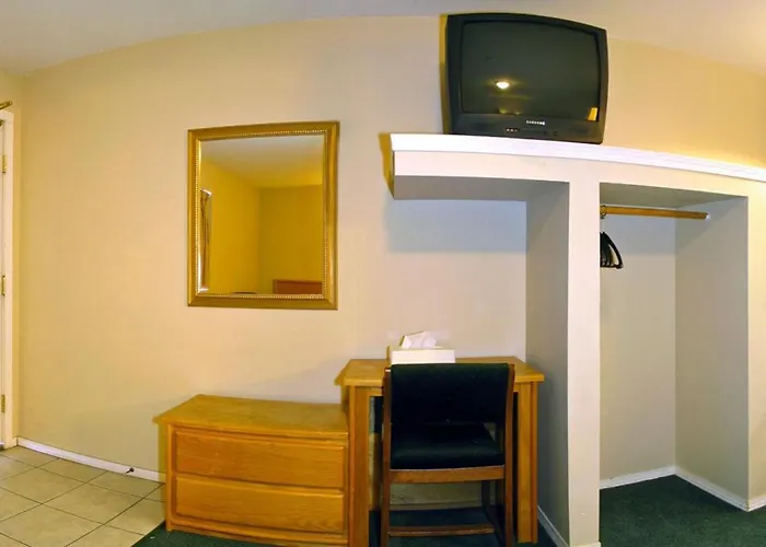 Travelodge By Wyndham Merritt