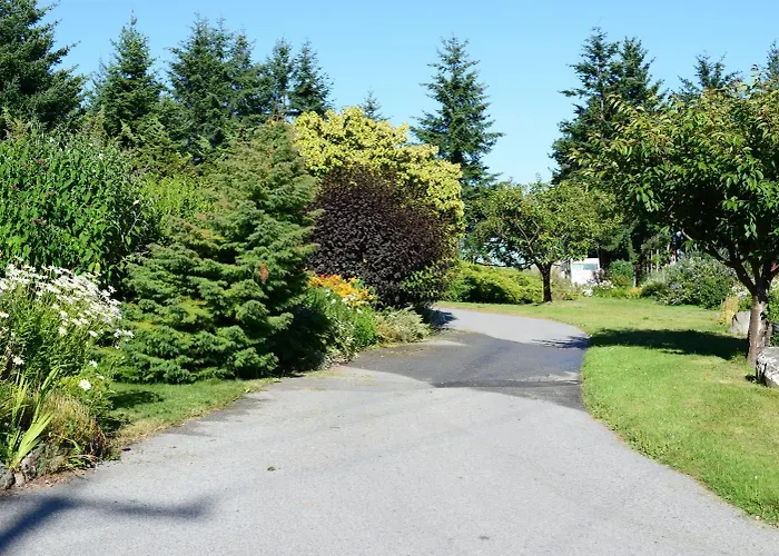 Pet friendly Seaside Villa Motel & Rv Park Powell River