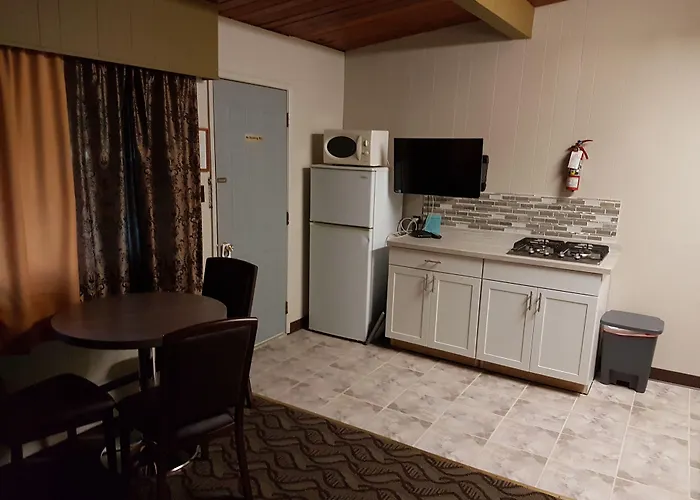 Holiday Motel & Rv Resort Hope
