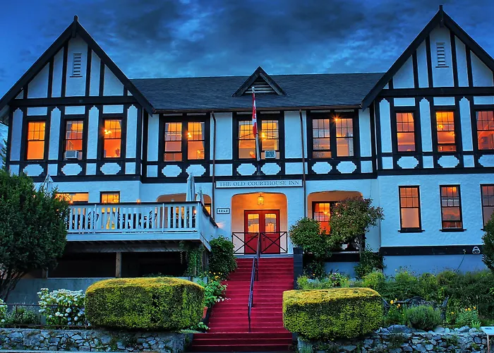 The Old Courthouse Inn Powell River - 4 star Hotel