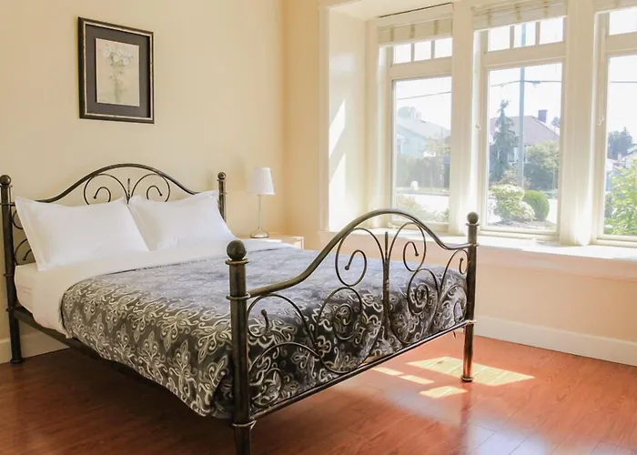 Imperial House Bed & Breakfast Burnaby
