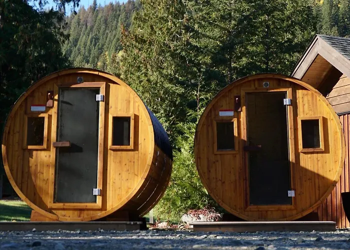 Pet friendly Alpine Meadows Resort Clearwater