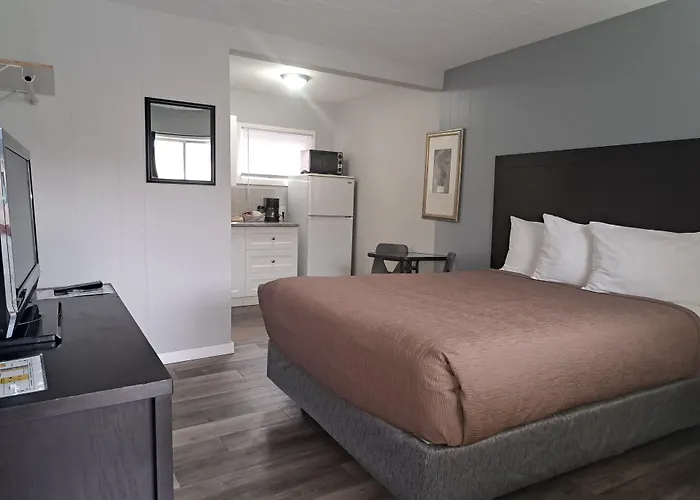 Richter Pass Beach Resort Osoyoos