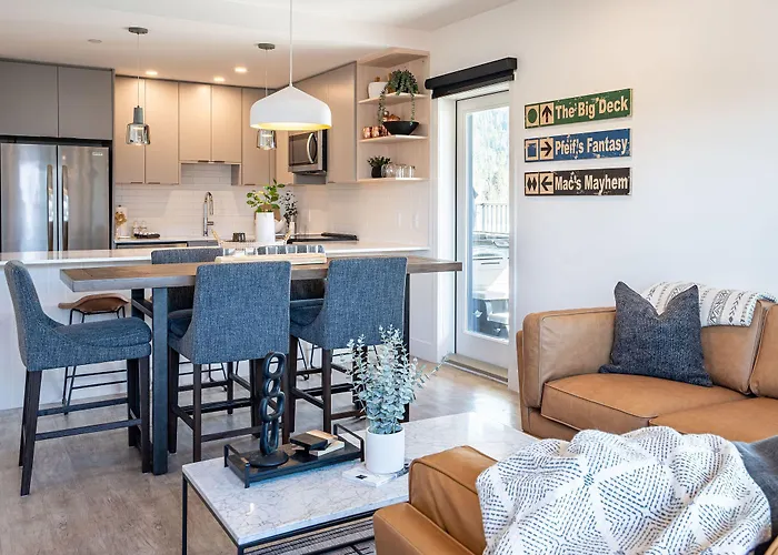Ferienwohnung The Big Deck By Revelstoke Vacations