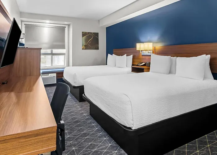 Pet friendly Park Inn By Radisson, Kelowna