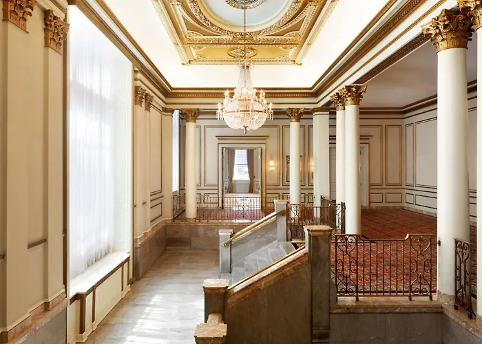 Hotel vicino a Orologio a vapore