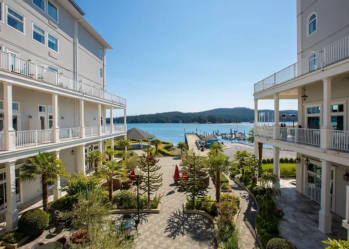 Sooke Hotels