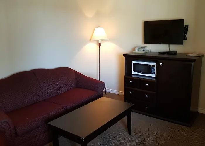 North Pointe Inn And Suites Kelowna