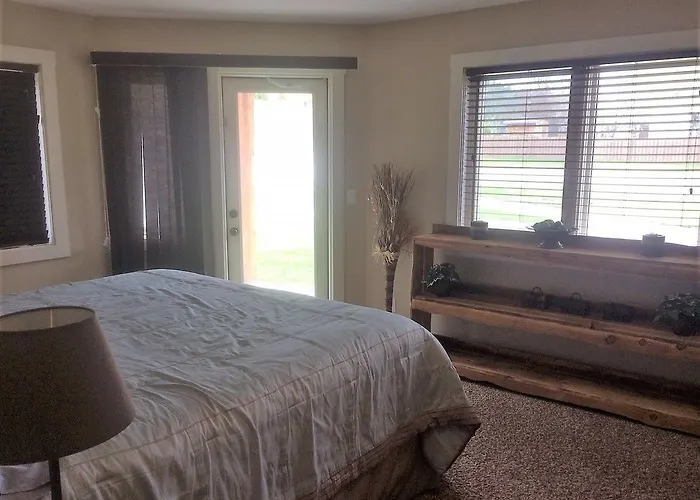 Copperhorn Apartment Radium Hot Springs