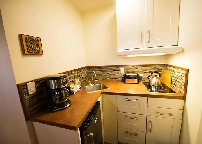 Skeena River House Bed & Breakfast Terrace