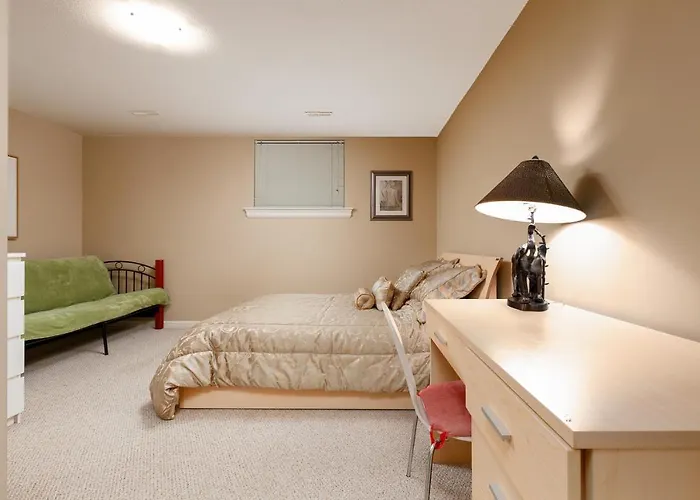 Cozy 3Bdr In North Vancouver