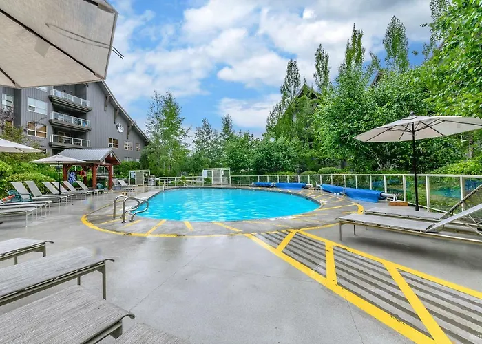 The Best Top Floor Ski-In/Ski-Out At The Aspens Whistler