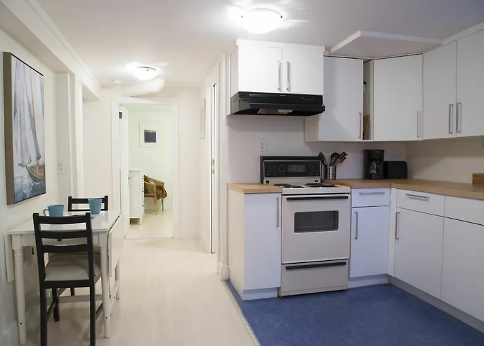 Hotel Artsy 2Br In Grandview By Sonder Vancouver