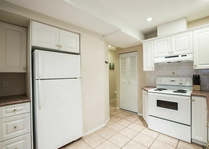 Hotel Bayside 3Br In Kitsilano By Sonder Vancouver