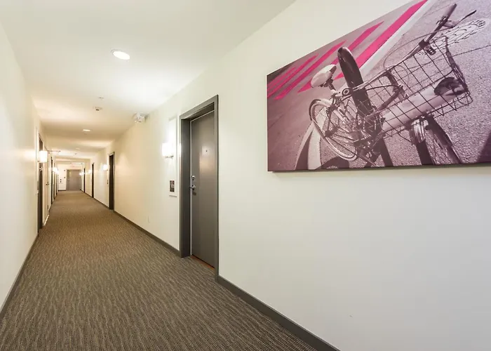 Ferienwohnung 506 Union - Downtown Victoria, Secure Parking Included